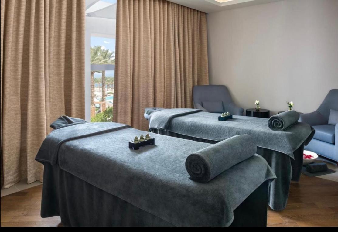 The Address Resort- Two-bedroom And Maid Al Aqah